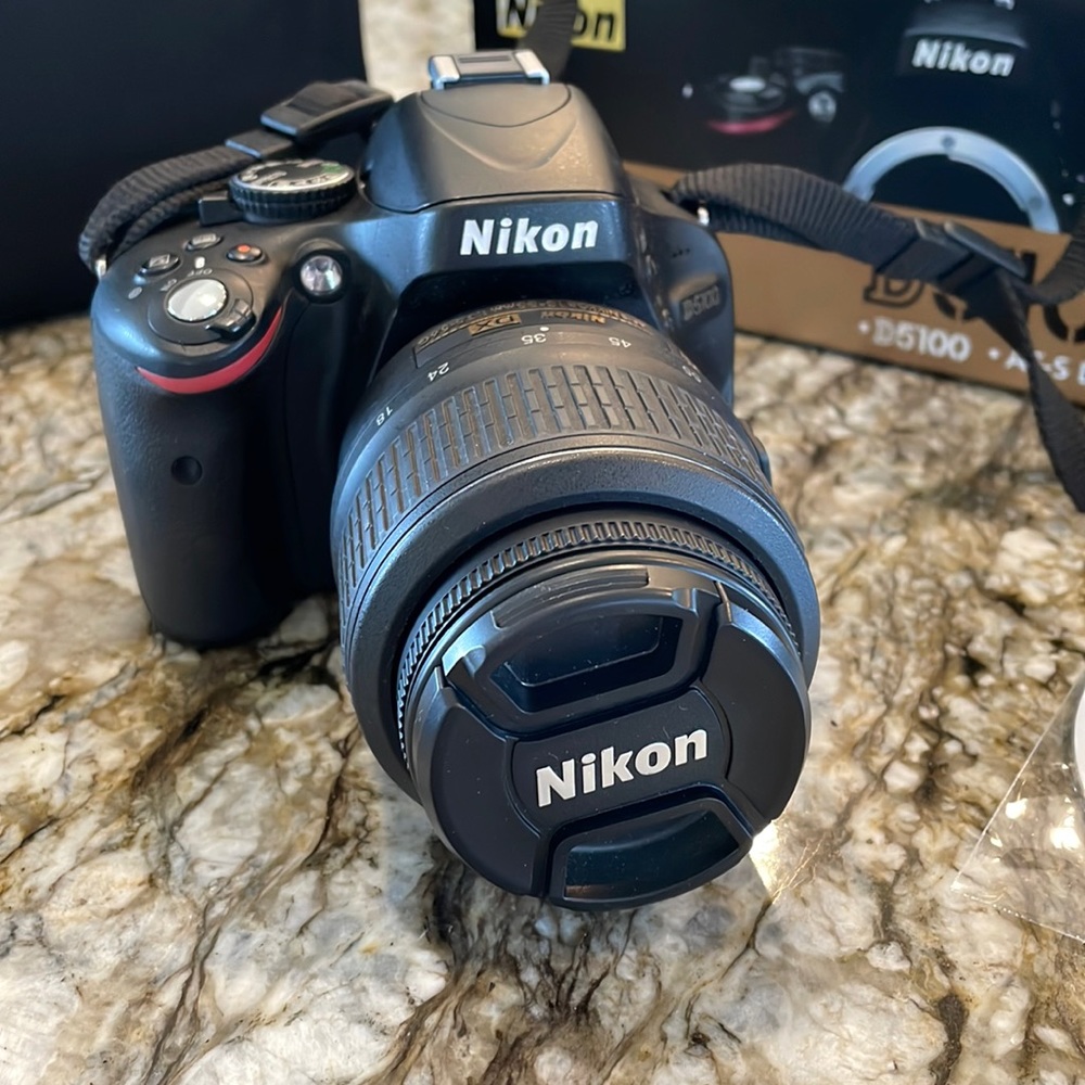 Nikon D5100 18-55 VR Kit